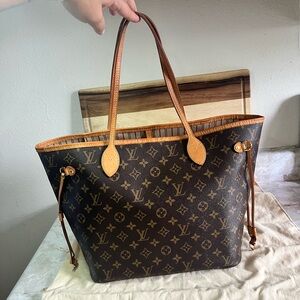 Louis Vuitton Neverfull MM